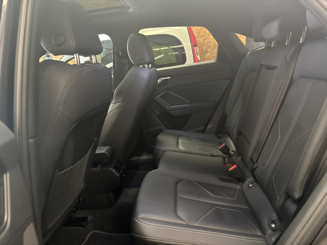 Audi Audi Q3 — 16