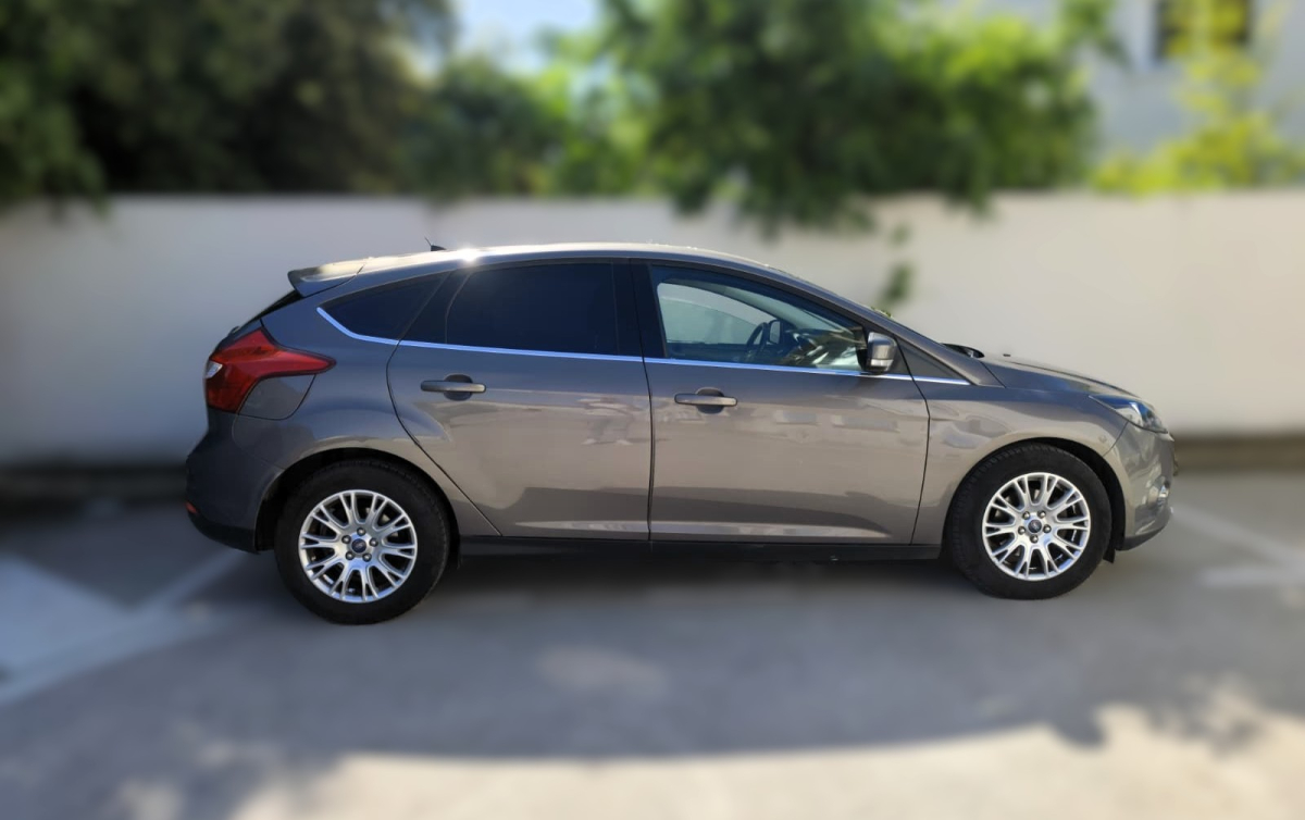 Ford Focus — 6