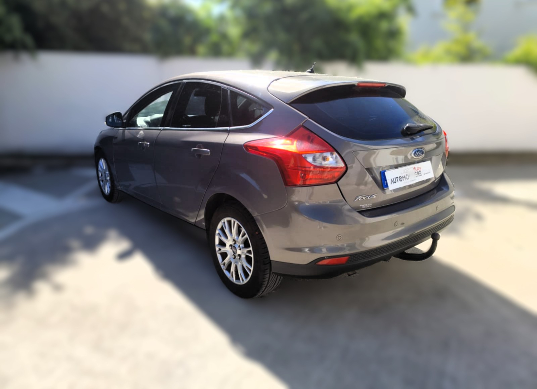Ford Focus — 3