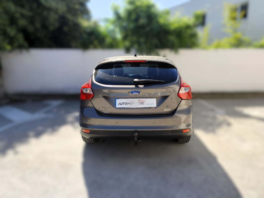 Ford Focus — 4