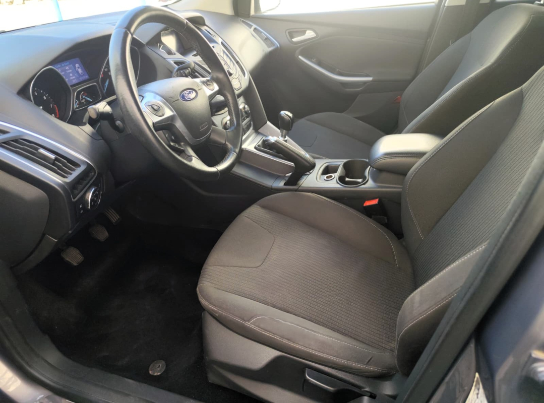 Ford Focus — 10