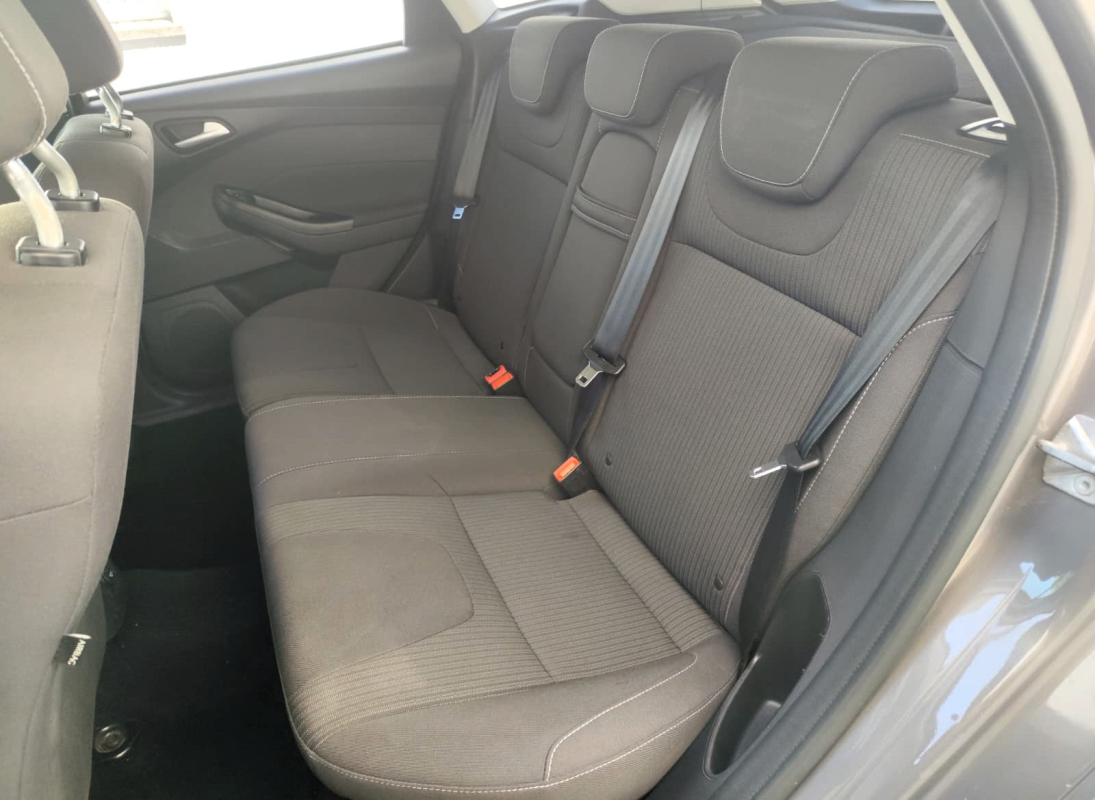 Ford Focus — 14
