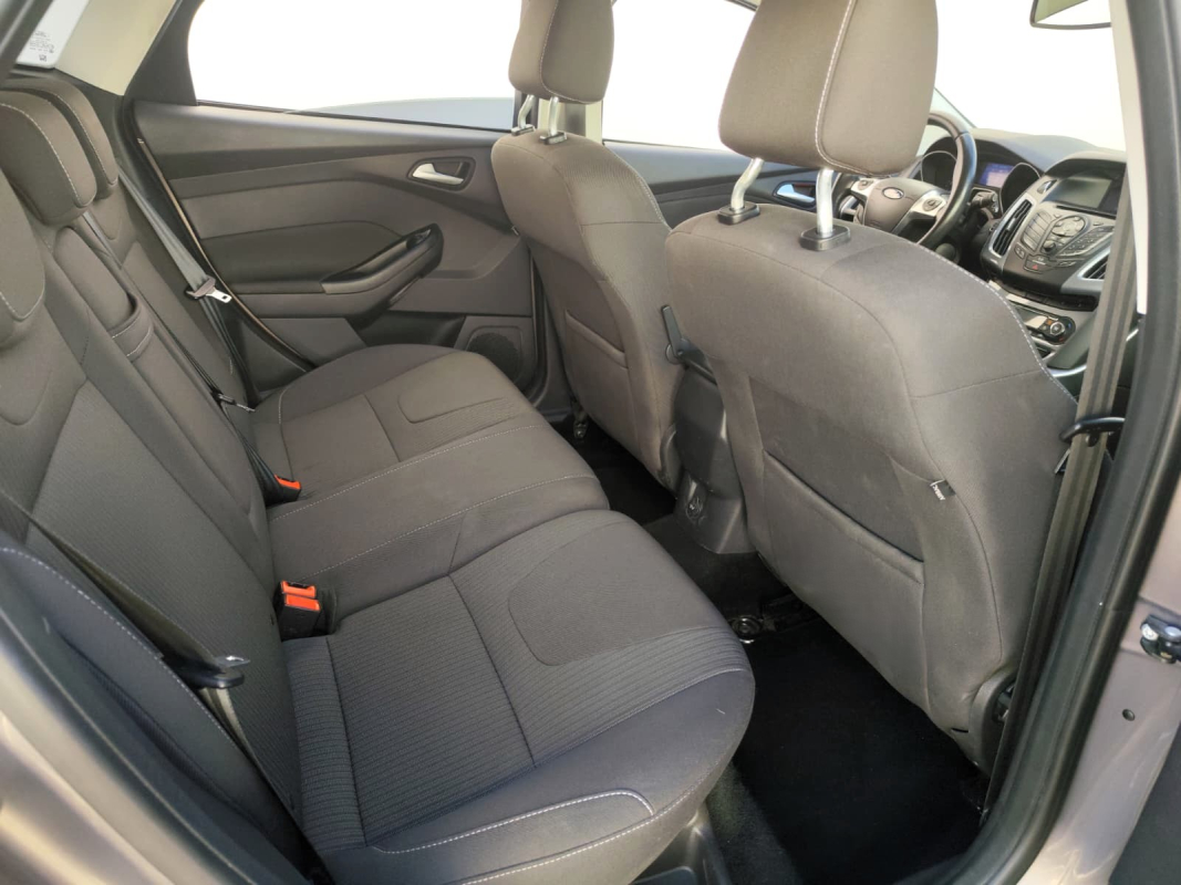 Ford Focus — 15