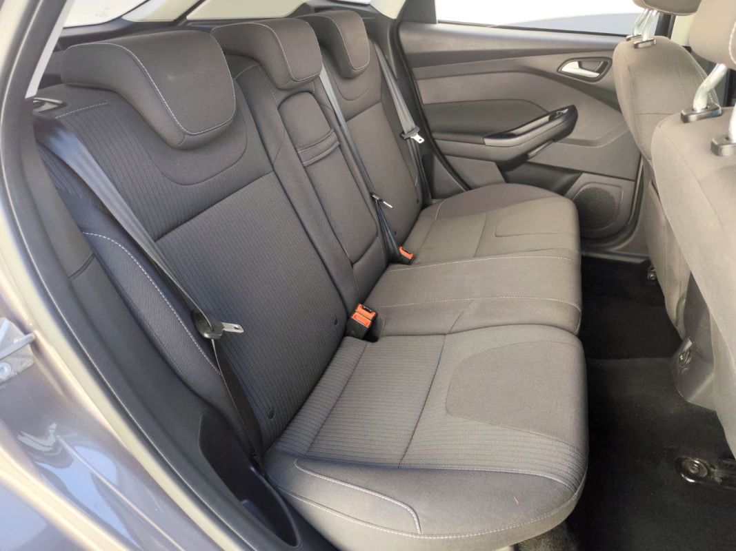 Ford Focus — 16