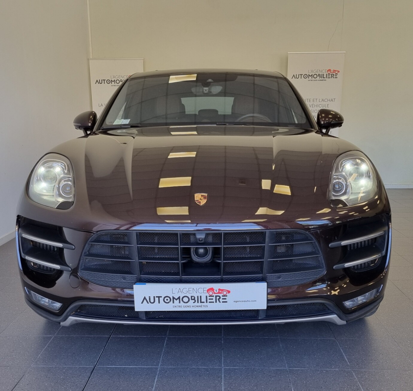 Porsche Macan — 9