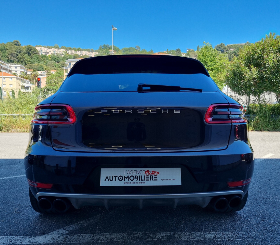 Porsche Macan — 39