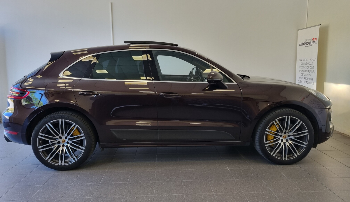 Porsche Macan — 7