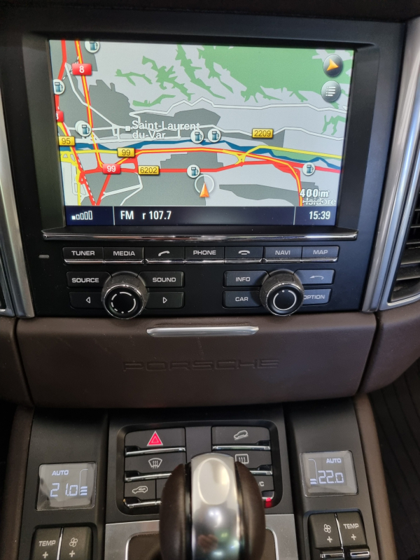 Porsche Macan — 25
