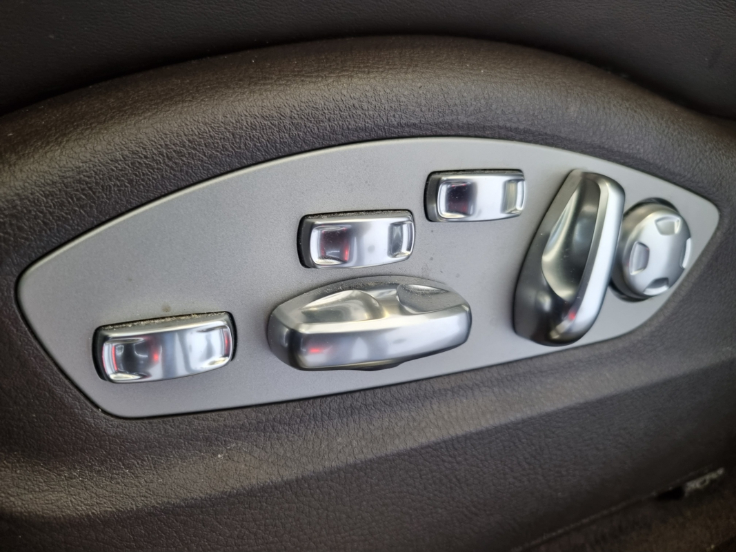 Porsche Macan — 27