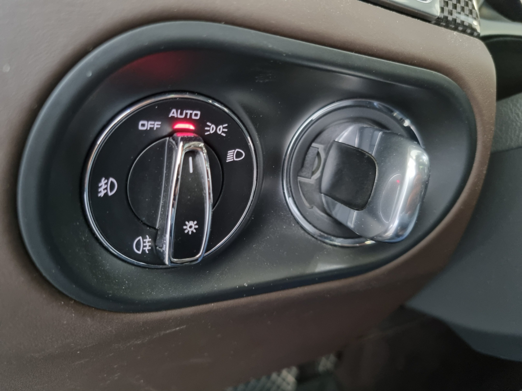 Porsche Macan — 30