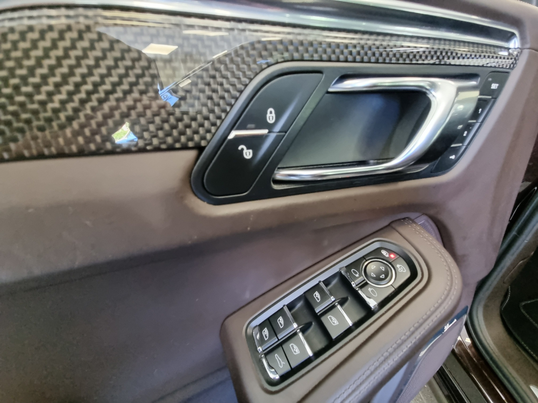 Porsche Macan — 34