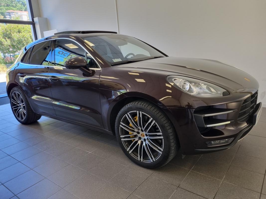 Porsche Macan — 8