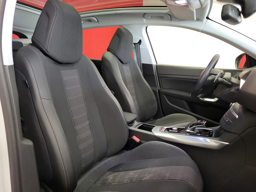 Peugeot 308 — 15