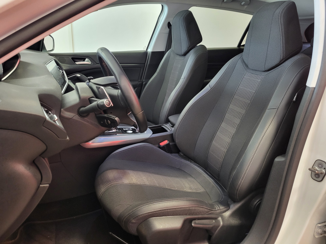 Peugeot 308 — 13