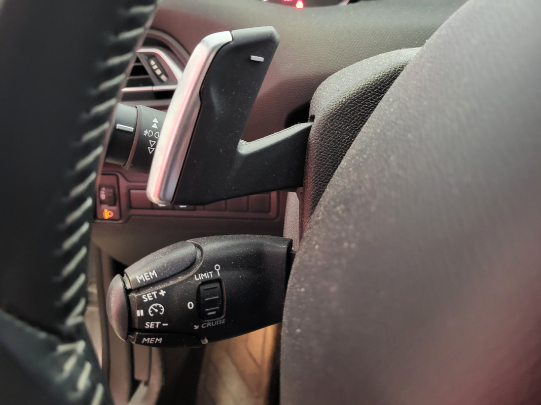 Peugeot 308 — 23
