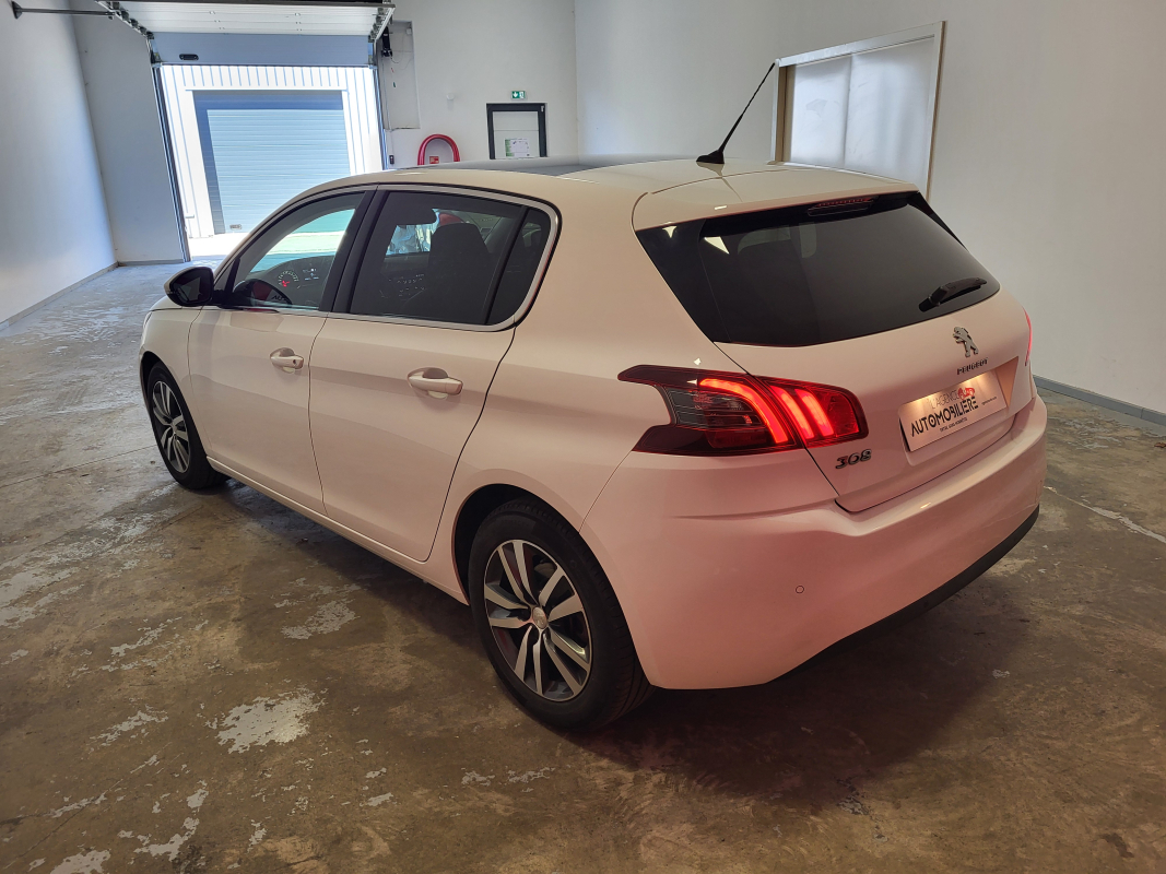 Peugeot 308 — 5