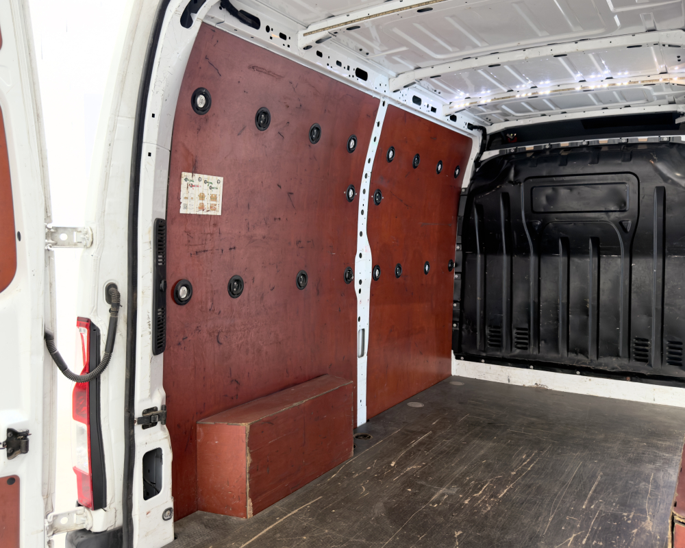 Renault Master — 8