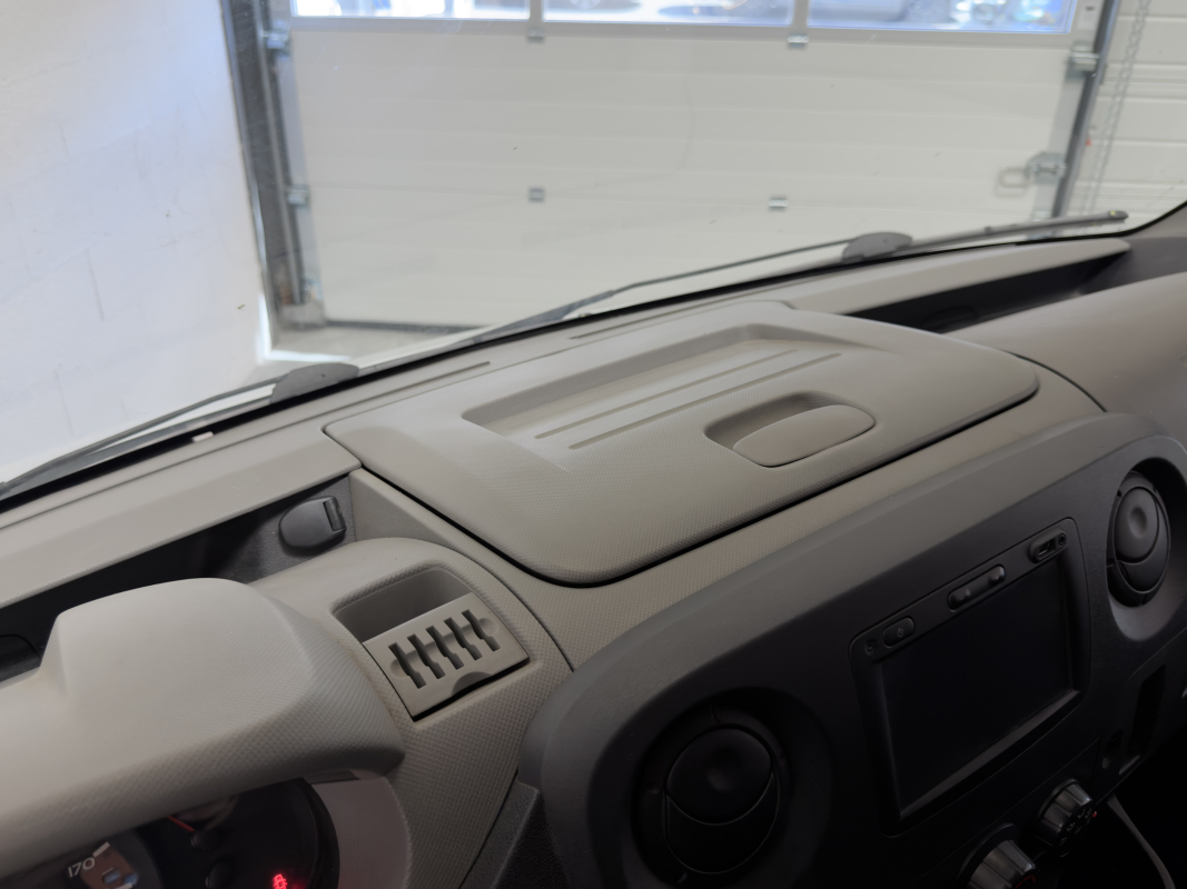 Renault Master — 20