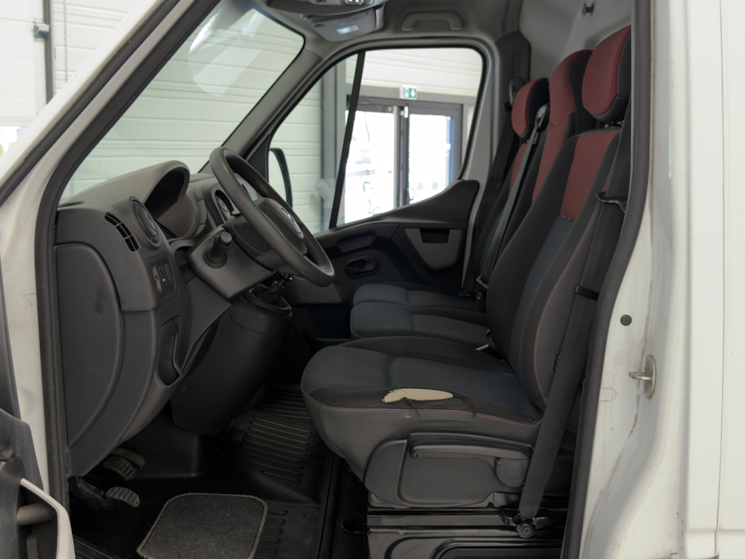 Renault Master — 15