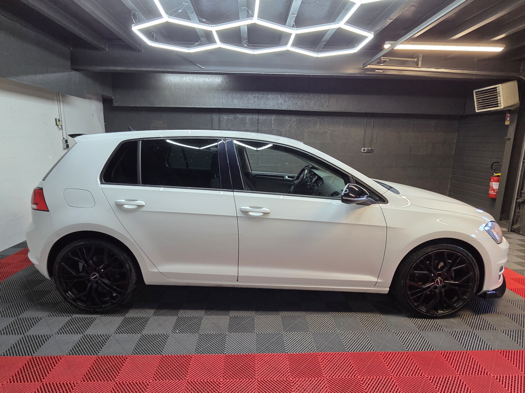 Volkswagen Golf — 4