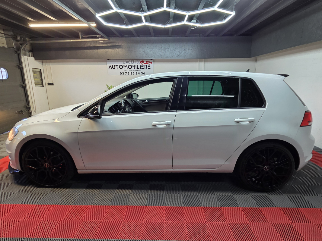Volkswagen Golf — 8