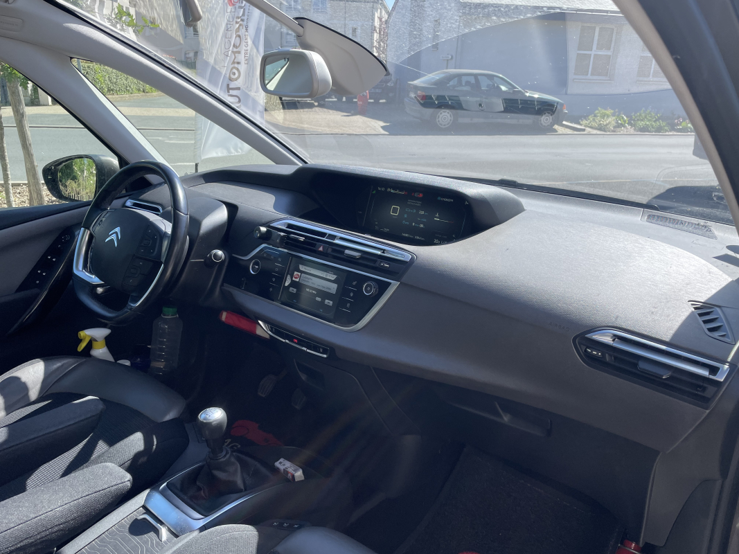 Citroen C4 Picasso — 12