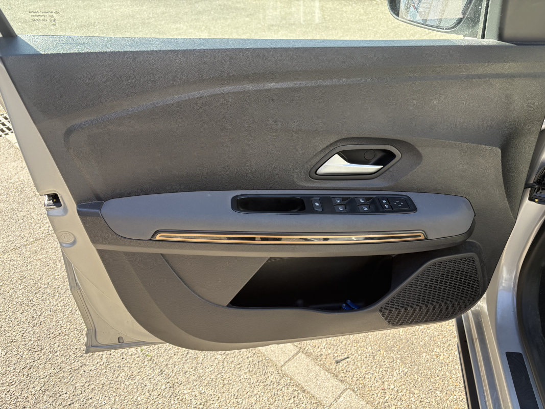Dacia Sandero — 23