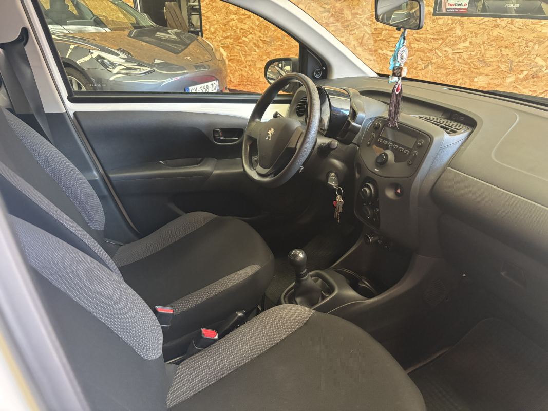 Peugeot 108 — 9