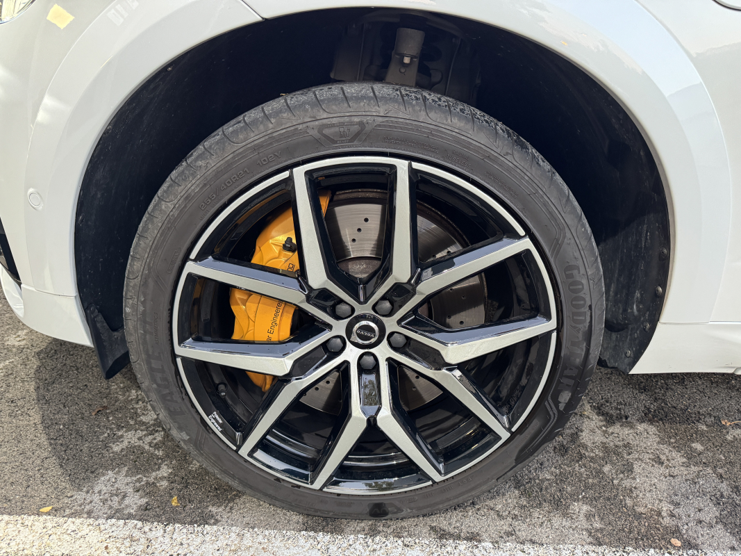 Volvo XC60 — 33