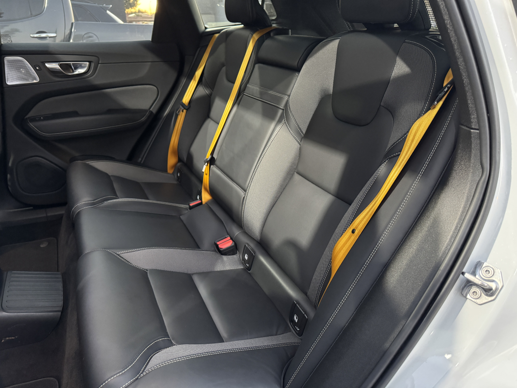 Volvo XC60 — 19