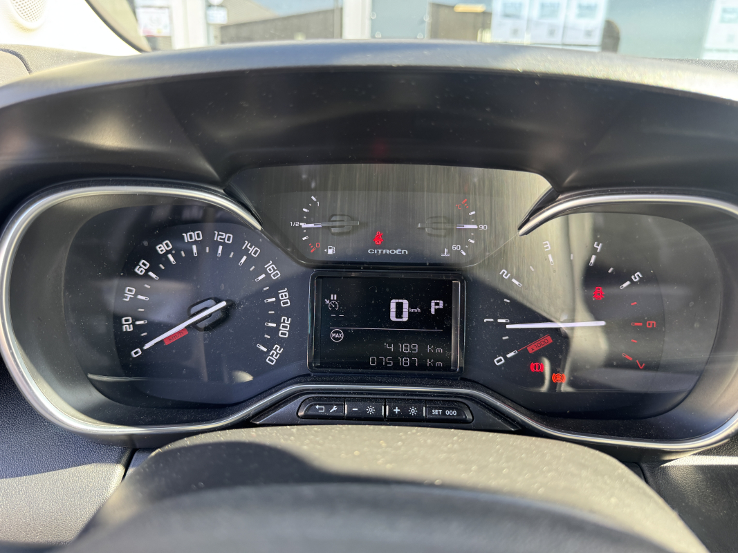 Citroen C3 AIRCROSS — 11