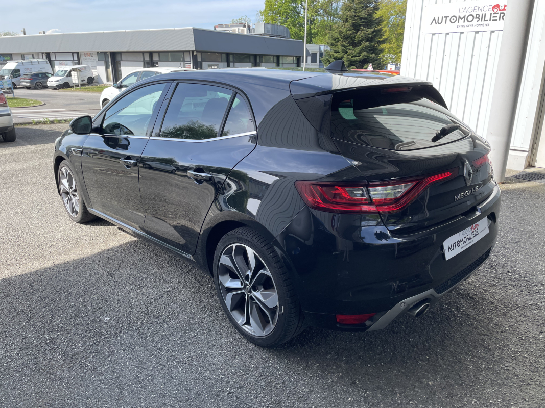 Renault MEGANE IV — 7