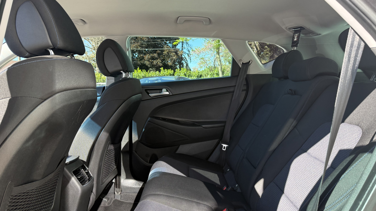 Hyundai Tucson — 12