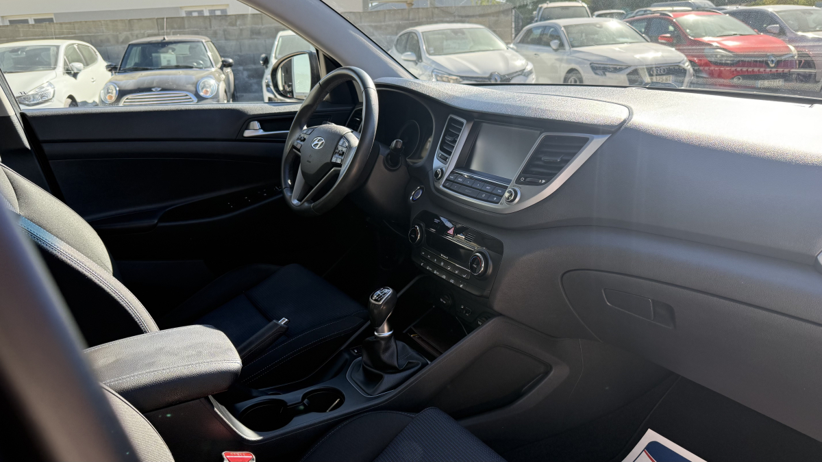 Hyundai Tucson — 11