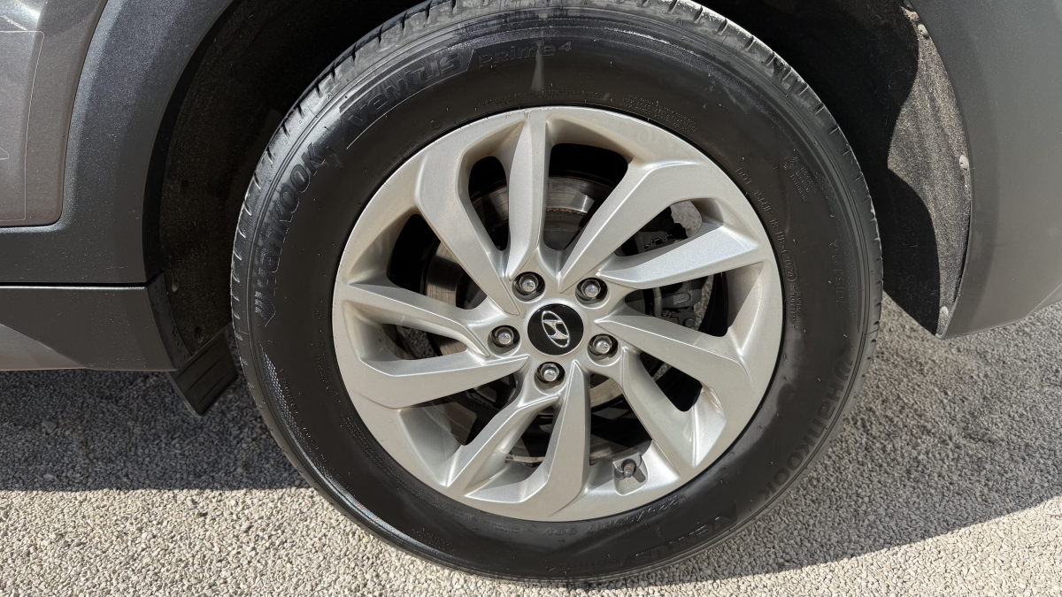 Hyundai Tucson — 23