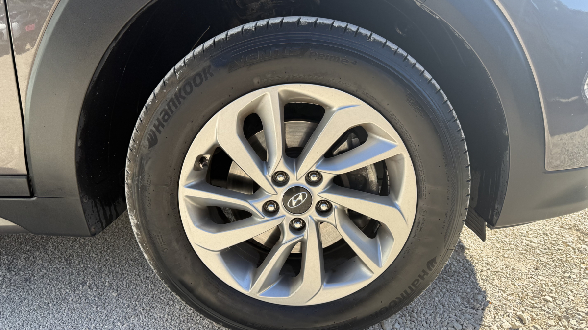 Hyundai Tucson — 25