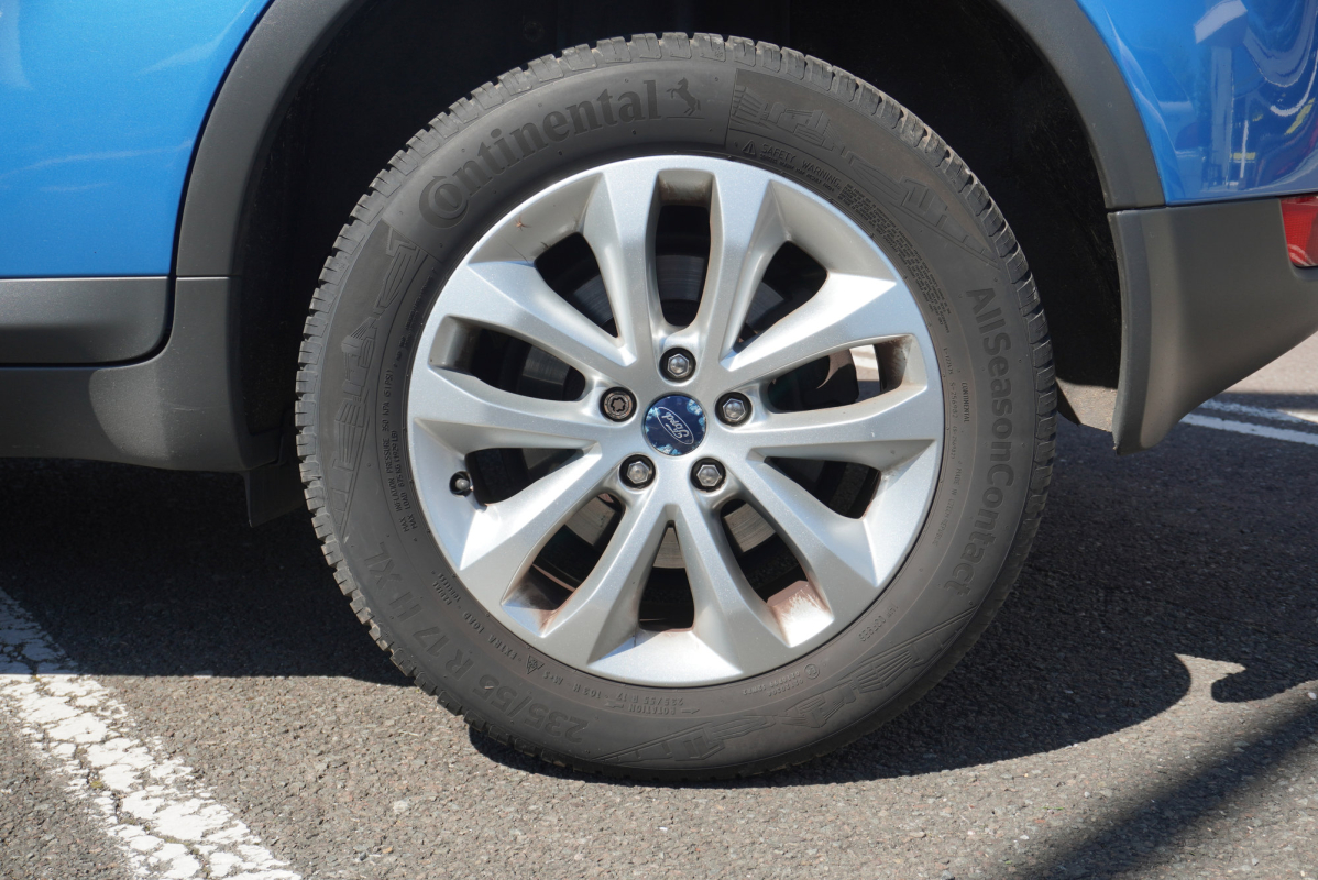 Ford Kuga — 25