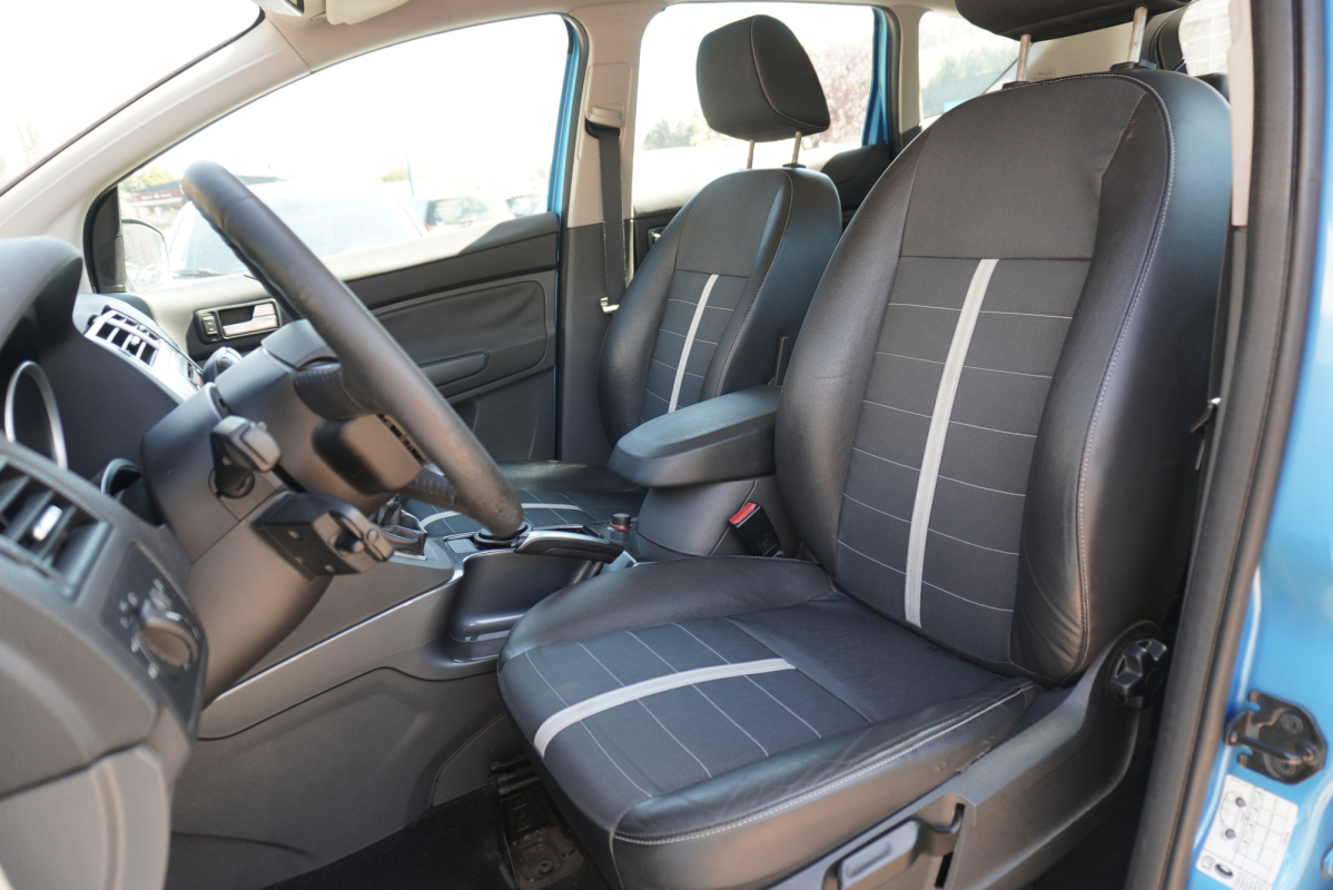 Ford Kuga — 9