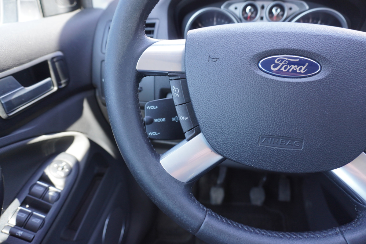 Ford Kuga — 17