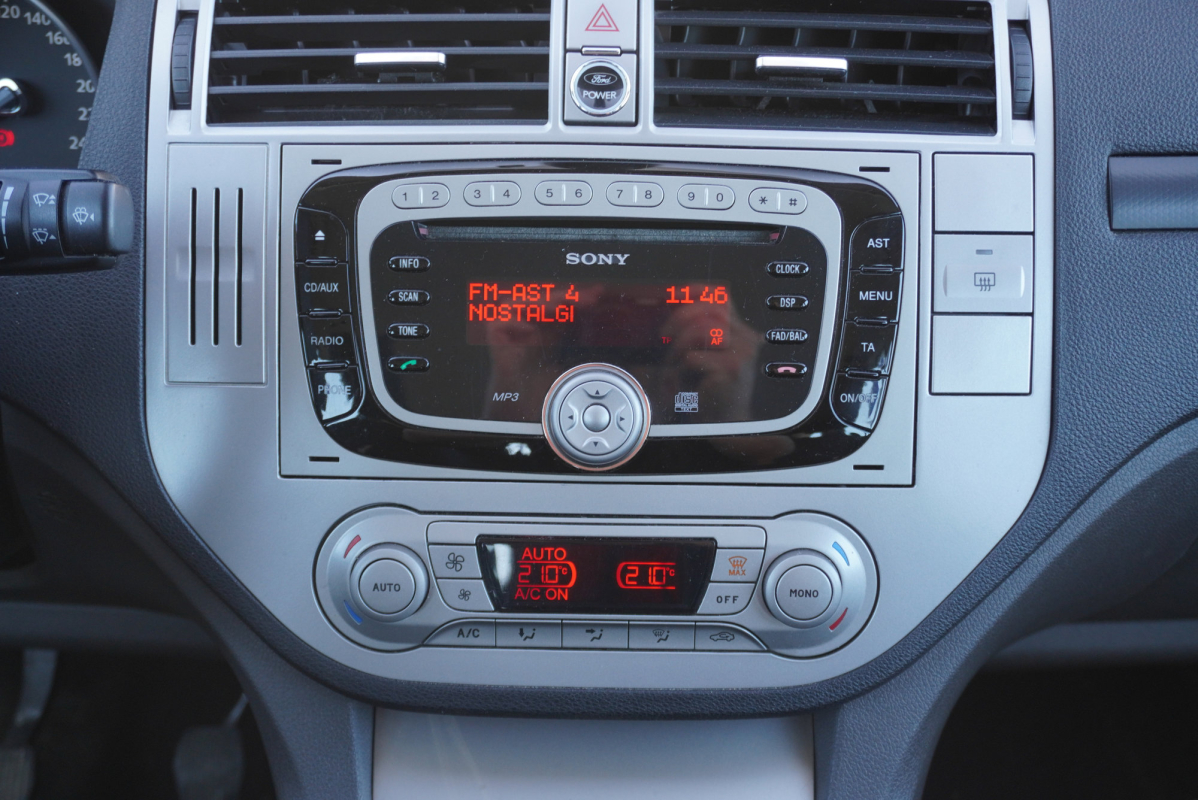 Ford Kuga — 15