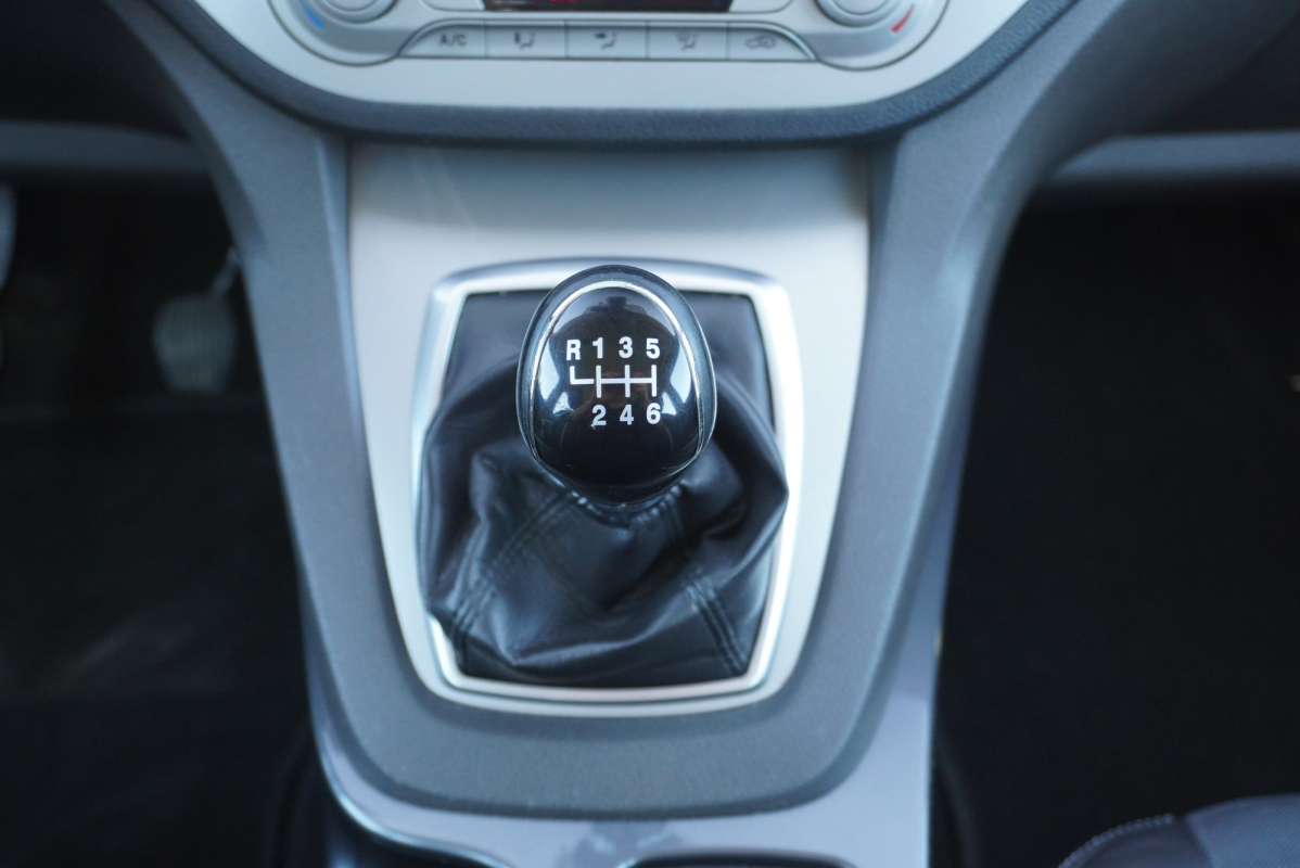 Ford Kuga — 16