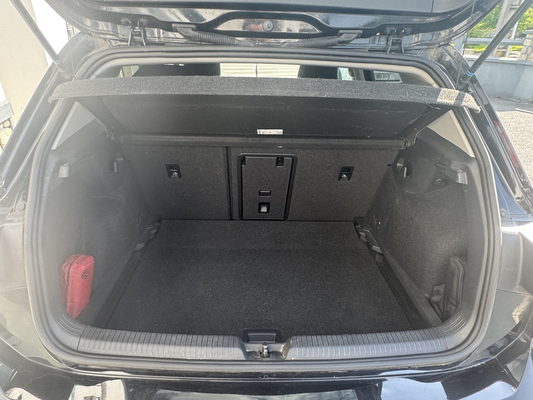 Volkswagen Golf — 12