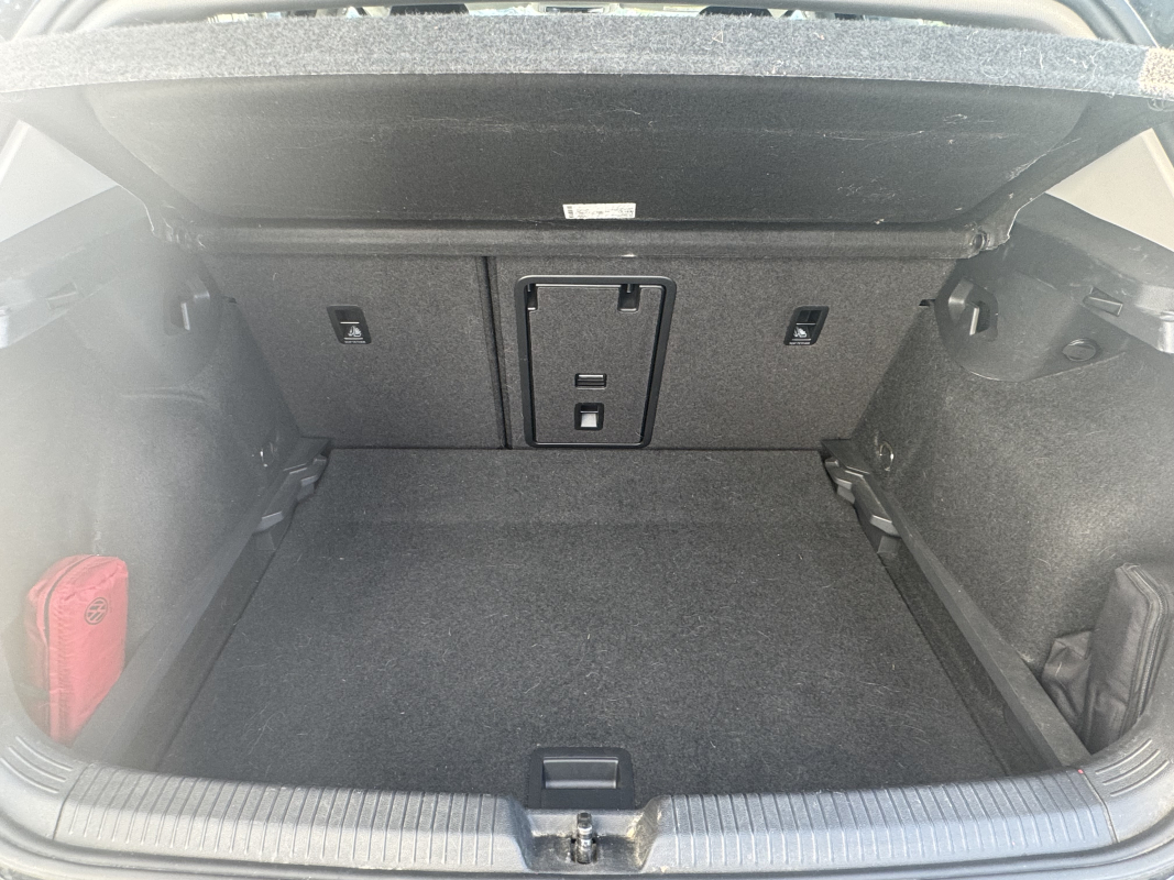Volkswagen Golf — 11