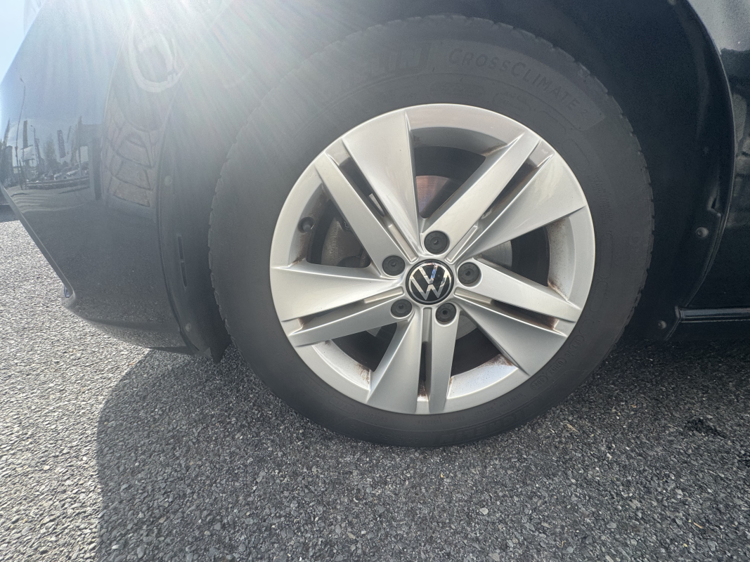 Volkswagen Golf — 20