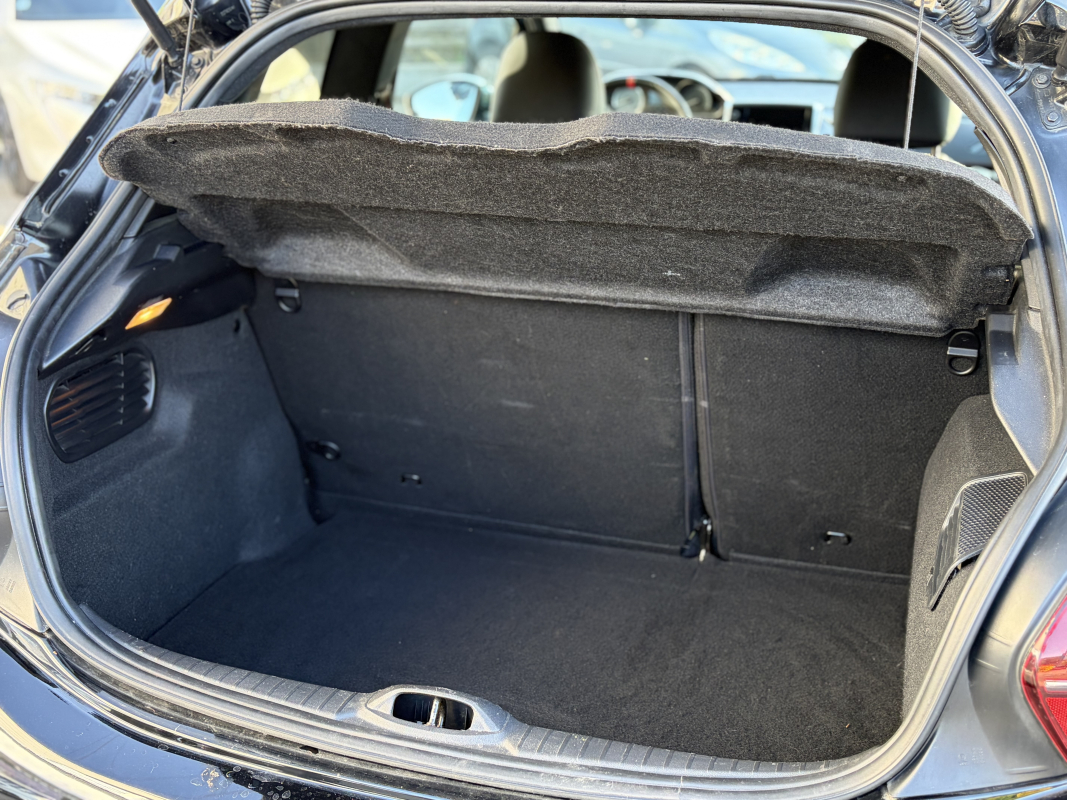 Peugeot 208 — 29
