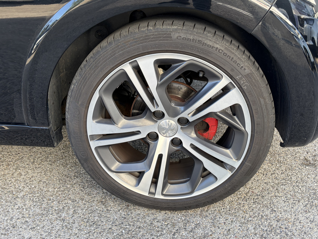 Peugeot 208 — 37