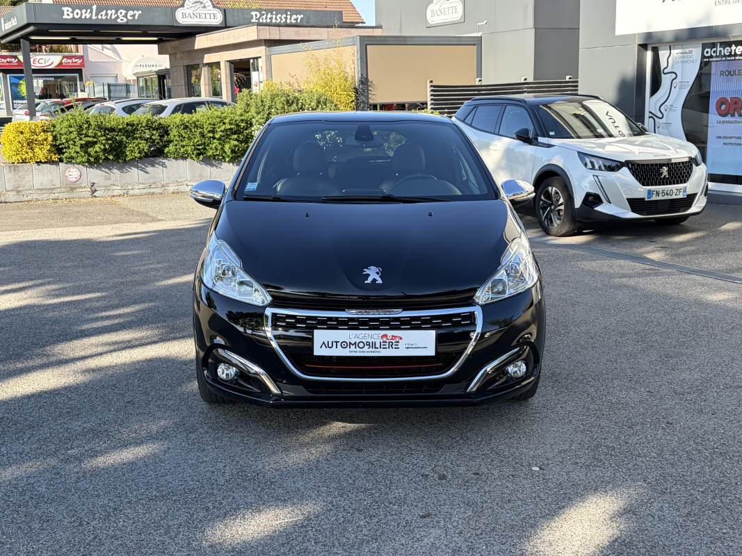 Peugeot 208 — 3