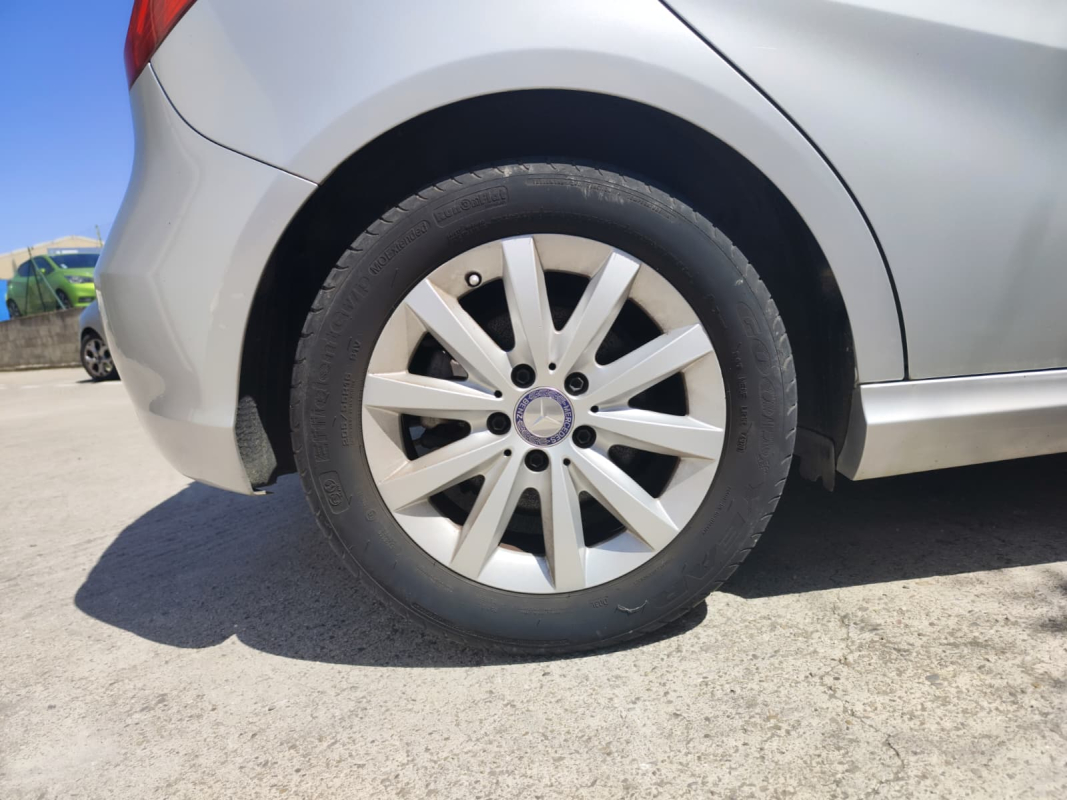 Mercedes Classe A — 24