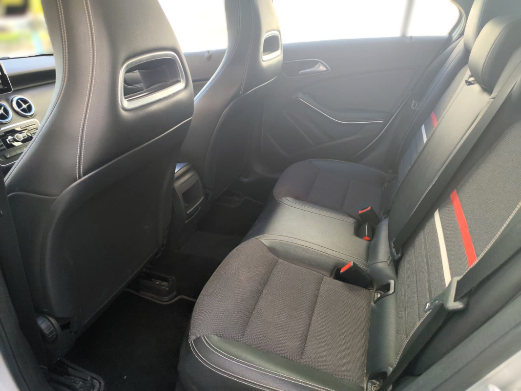 Mercedes Classe A — 15
