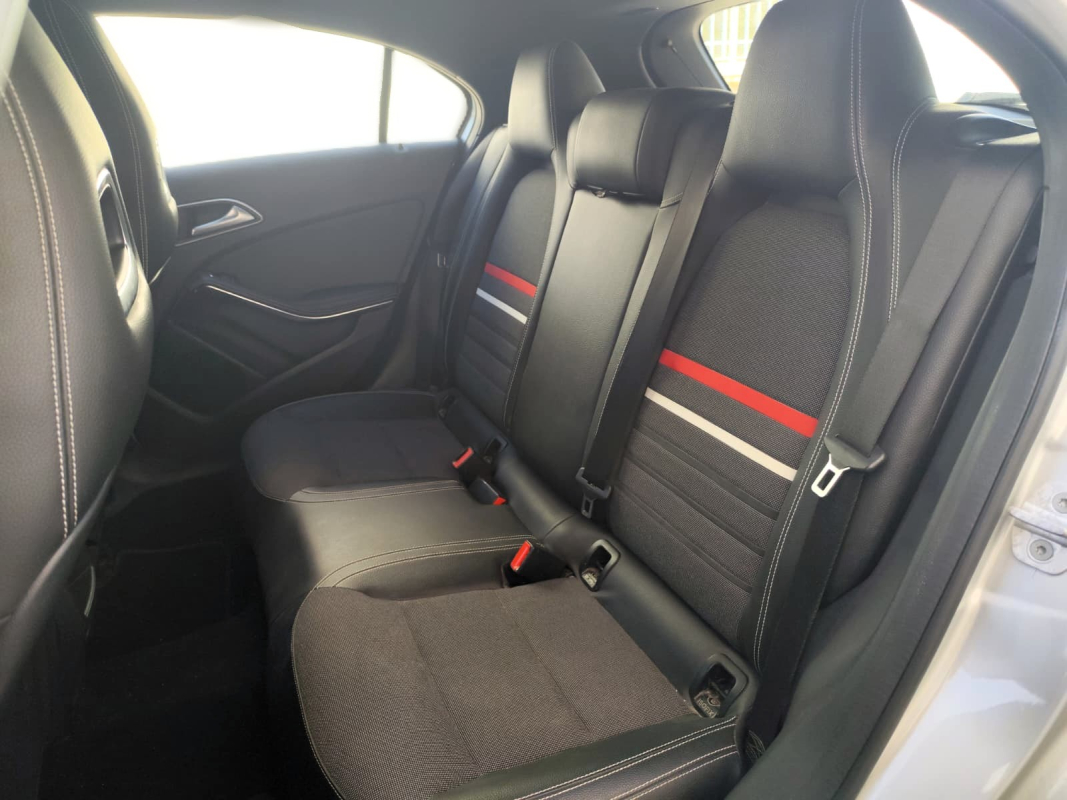 Mercedes Classe A — 14